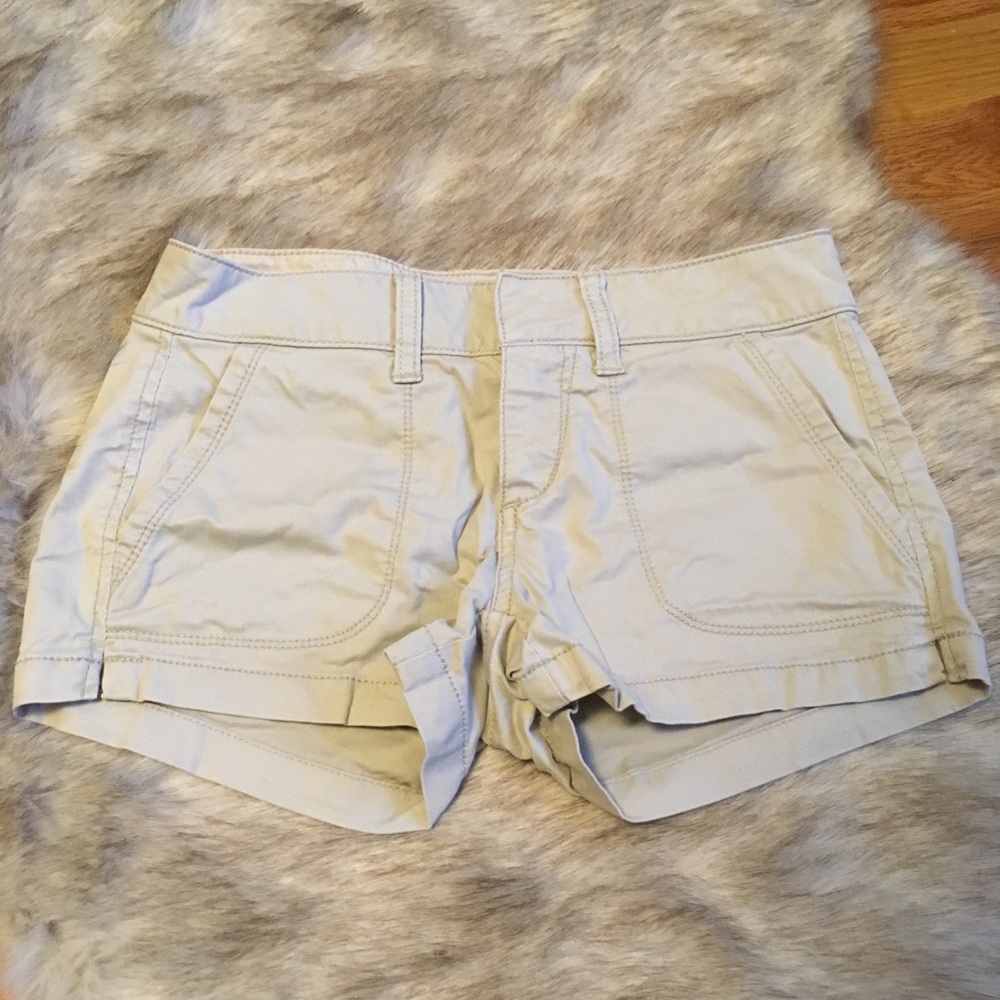 Arizona Jeans Khaki Shorts. Juniors Size 1.